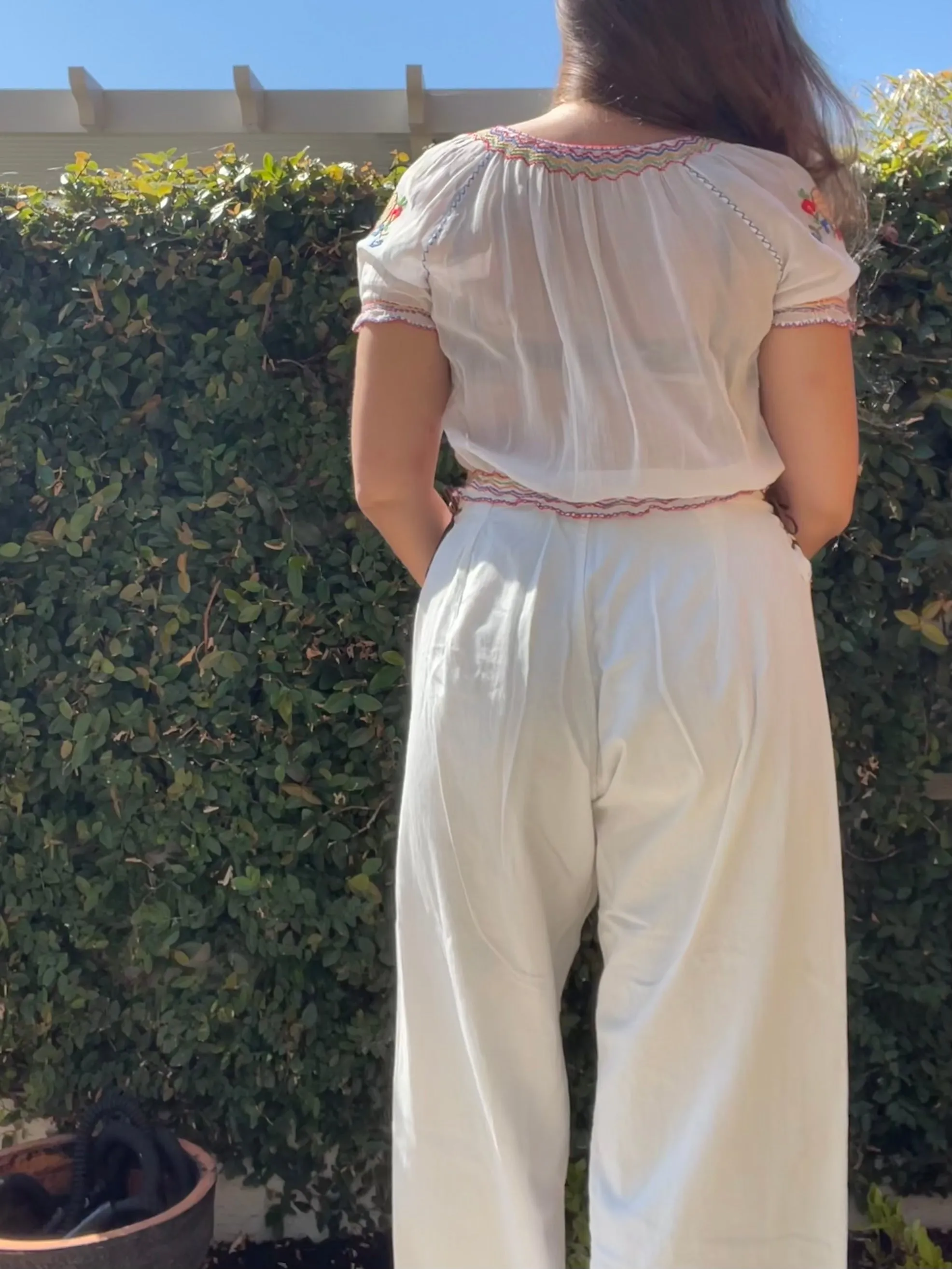 1930s Hand Embroidered Yugoslavian Fine Cotton Peasant Blouse