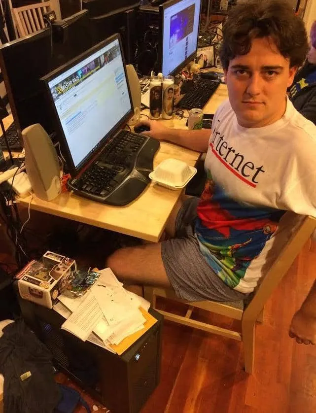 90s Internet Kid Men's T-Shirt
