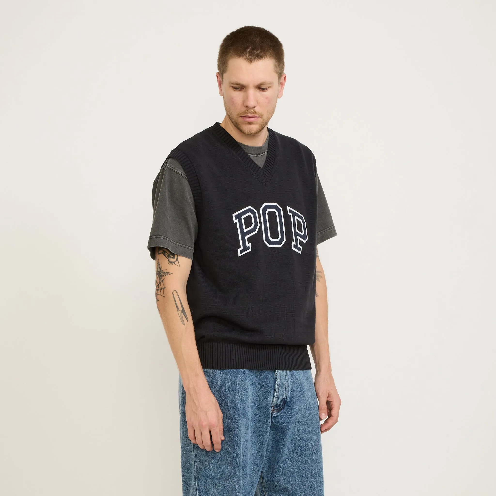 Arch Knitted Vest Anthracite