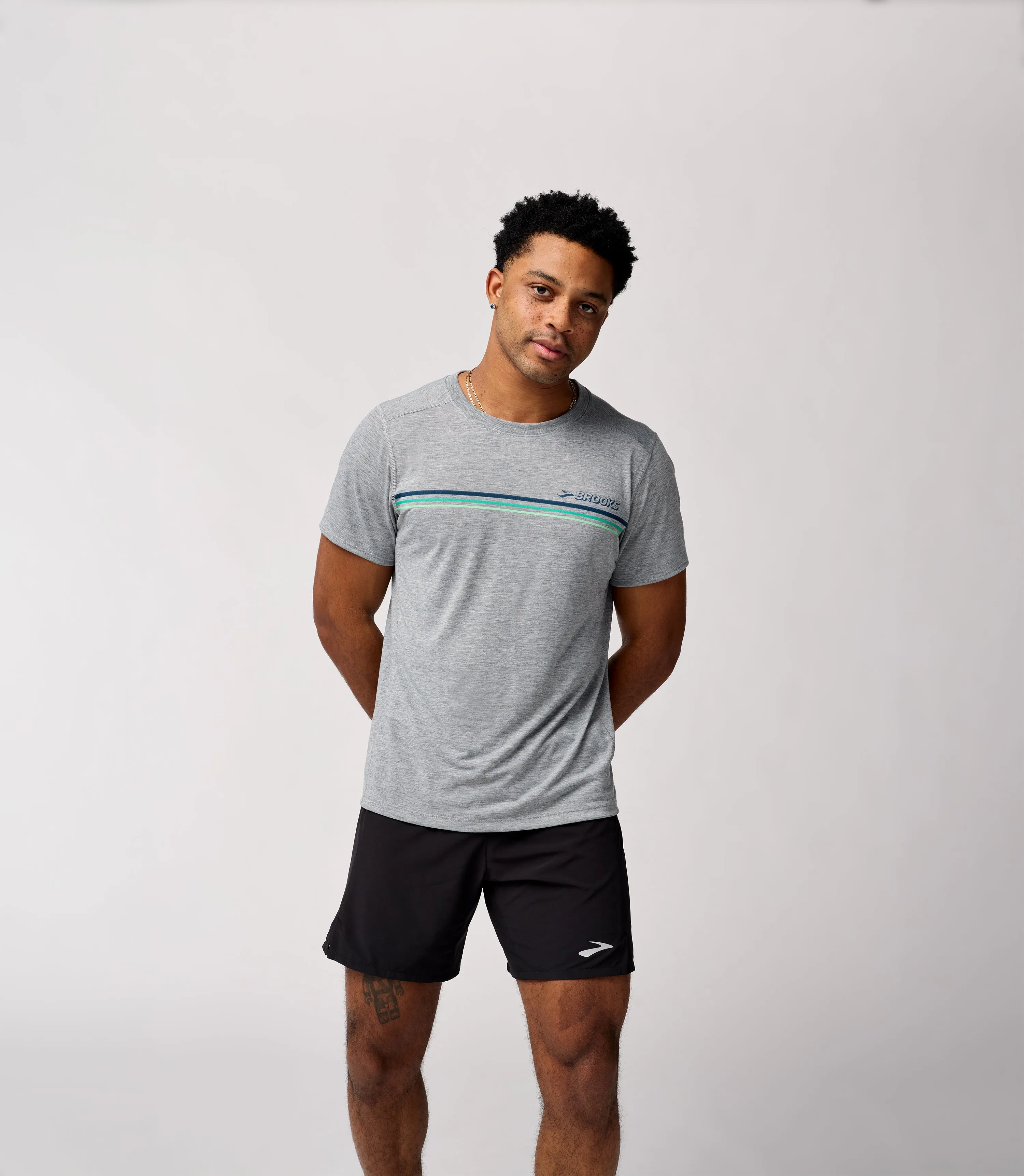 Brooks | Distance Short Sleeve 2.0 | Men's | Heather Ash/Brooks Stripe