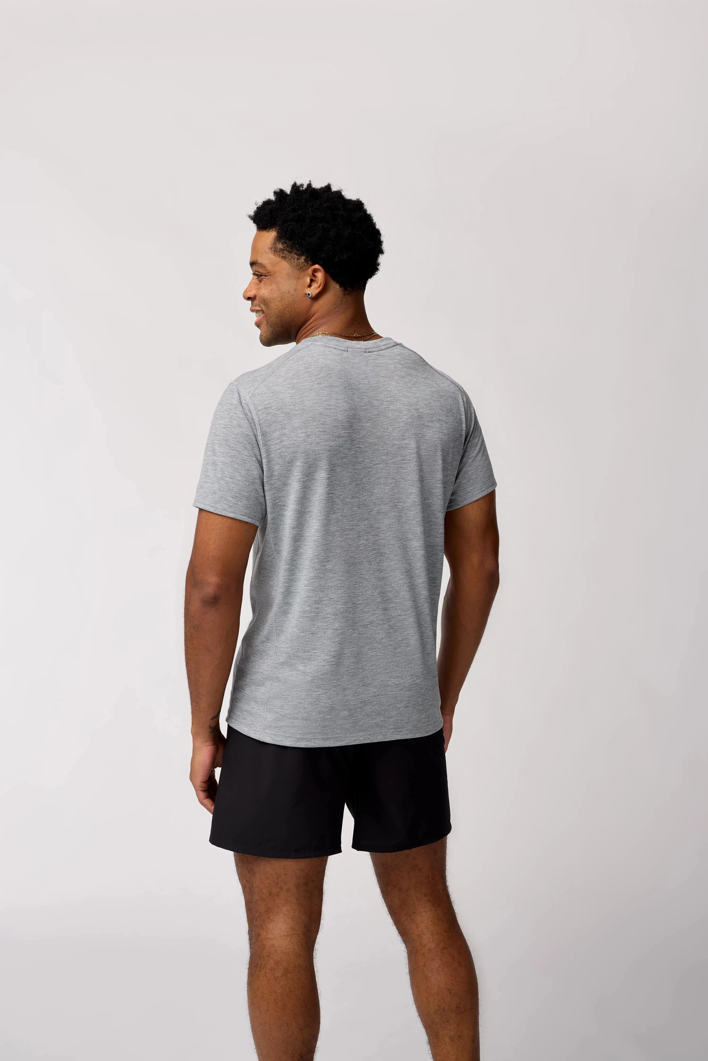 Brooks | Distance Short Sleeve 2.0 | Men's | Heather Ash/Brooks Stripe
