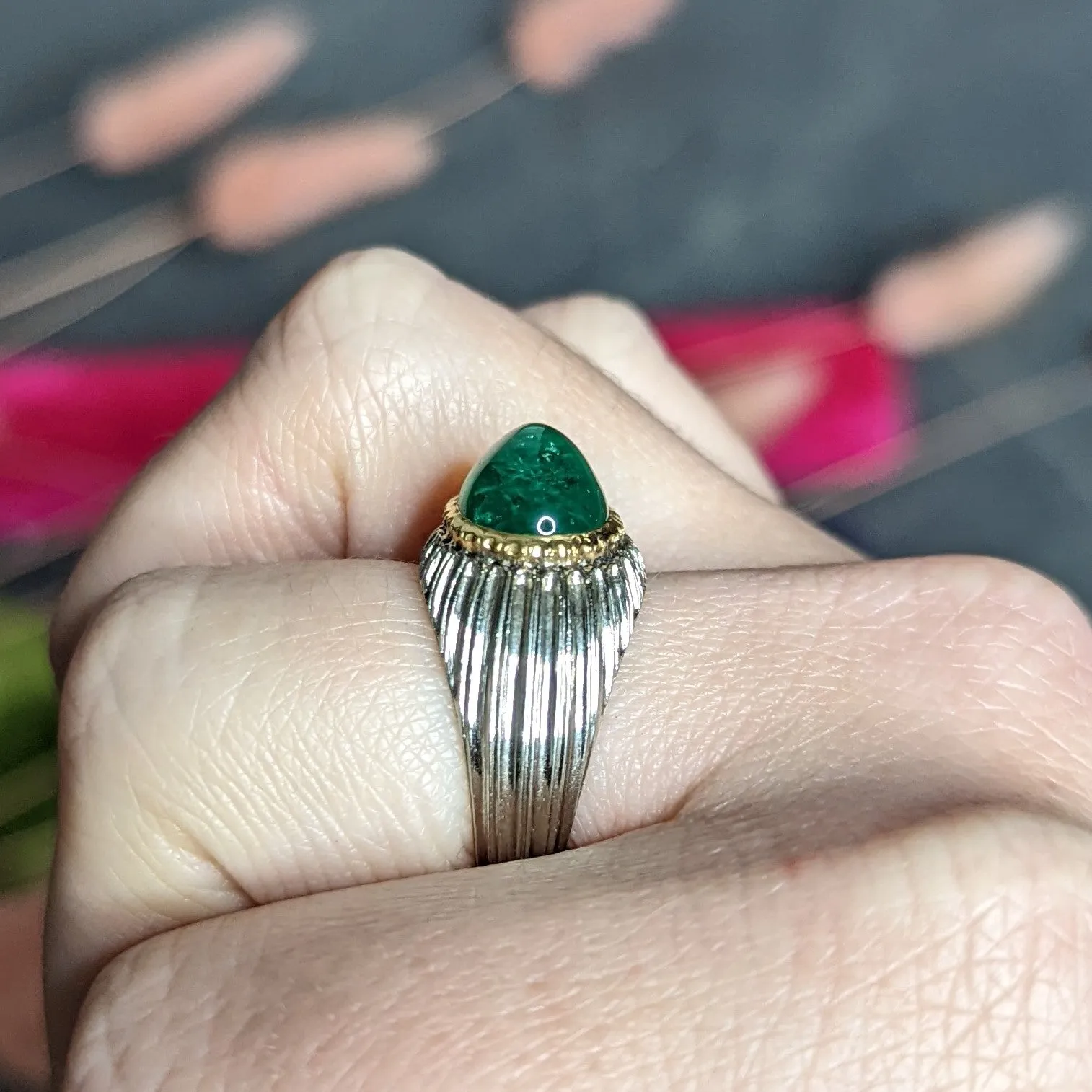 Buccellati 4.83 CTW Emerald Cabochon 18 Karat Two-Tone Gold Gemstone Vintage Ring