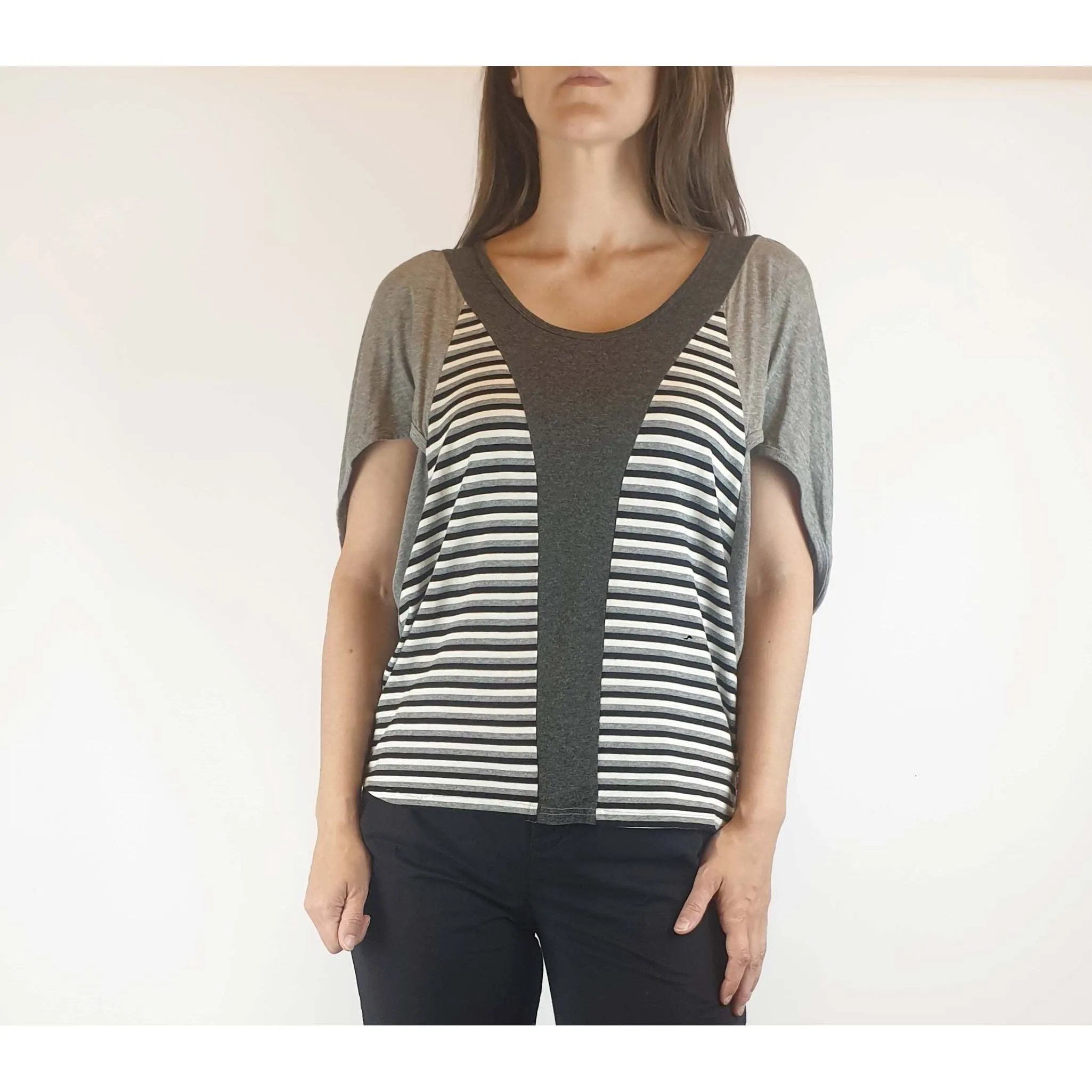 Deborah Sweeney preloved oversize batwing top size XS (best fits size 8)