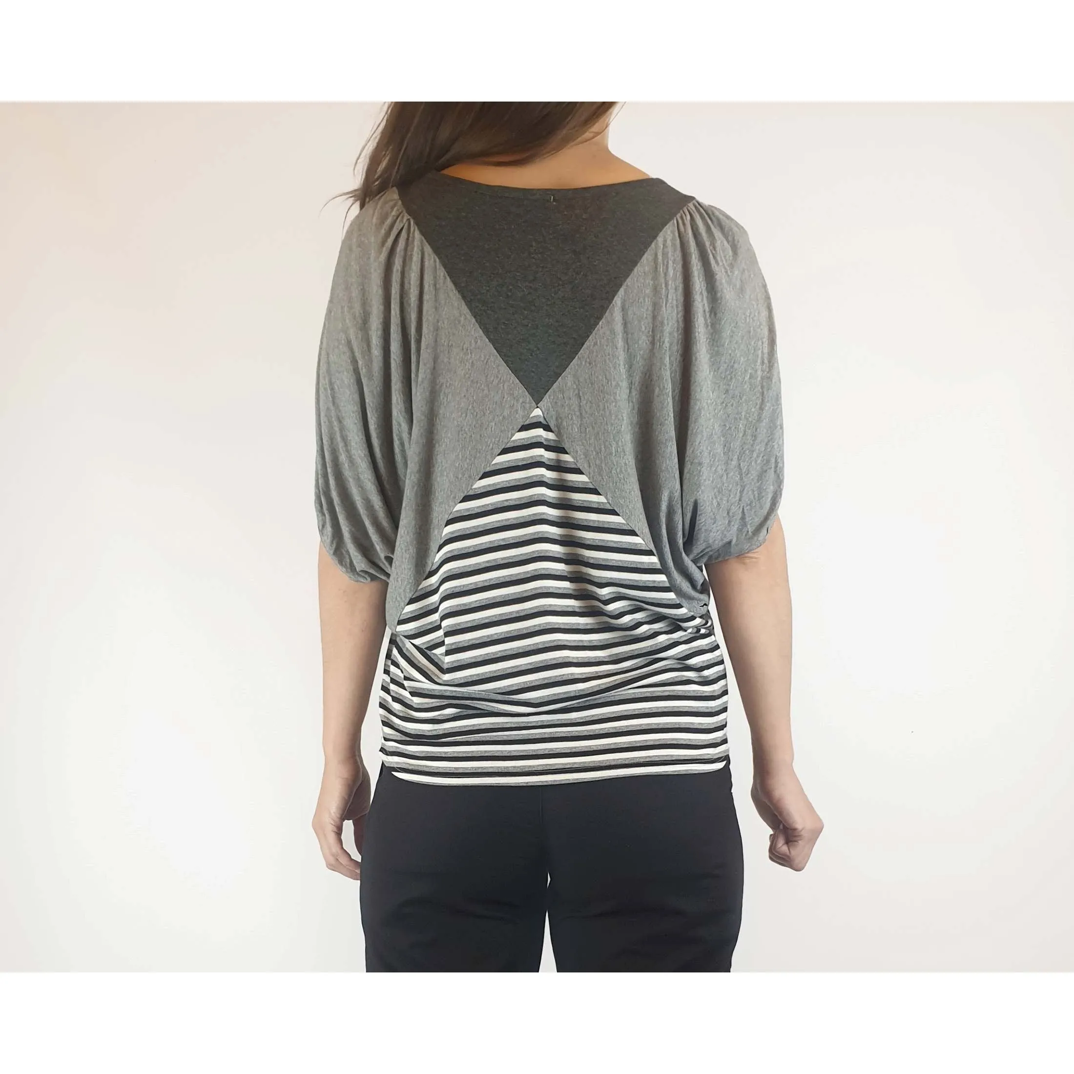 Deborah Sweeney preloved oversize batwing top size XS (best fits size 8)