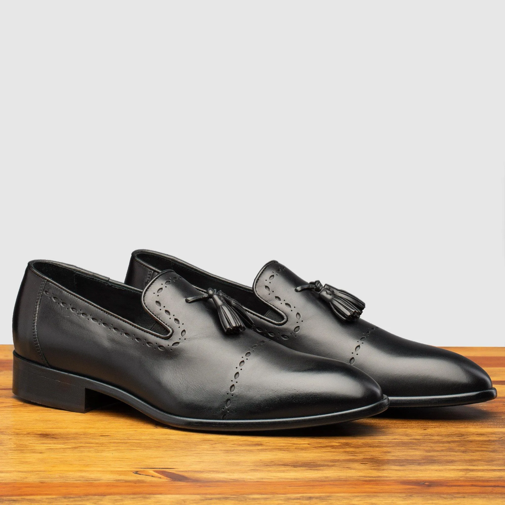H614 Calzoleria Toscana Silver Tassel Slip-On