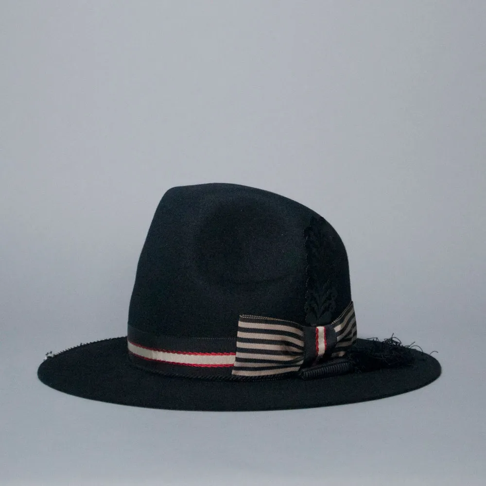 Mabel ~ Black
