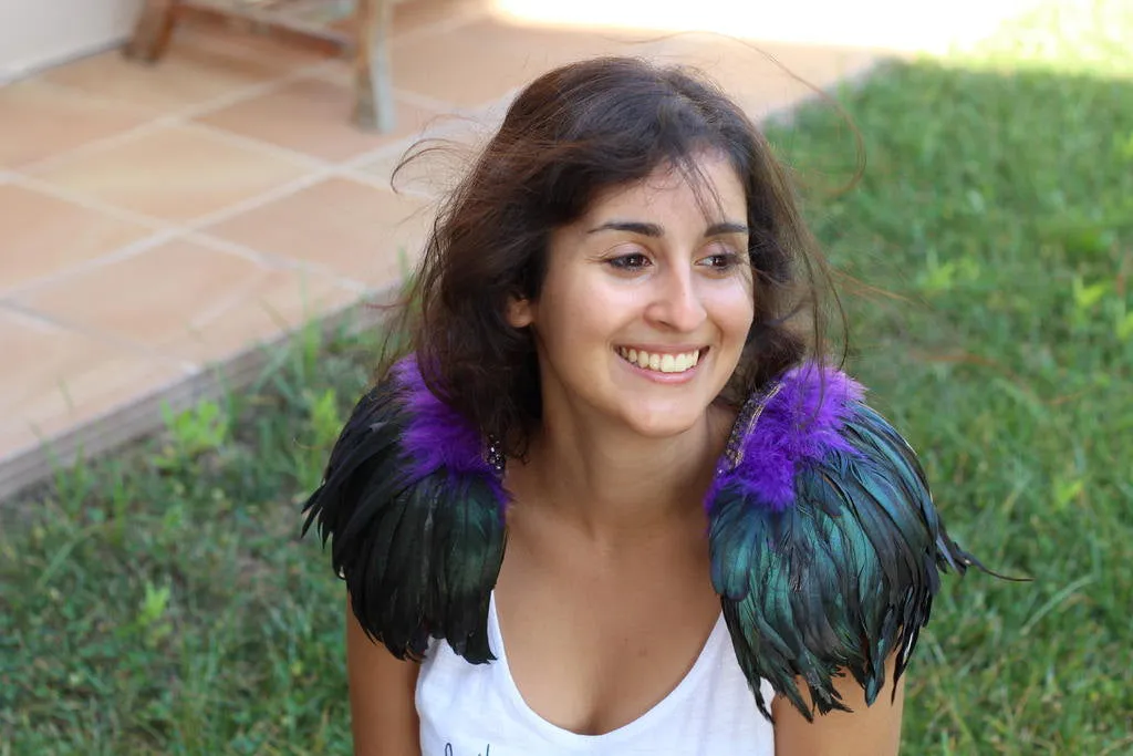 READY FOR HALLOWEEN . Shoulder Wings feathers: black and purple
