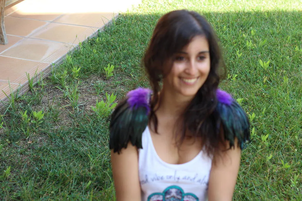READY FOR HALLOWEEN . Shoulder Wings feathers: black and purple