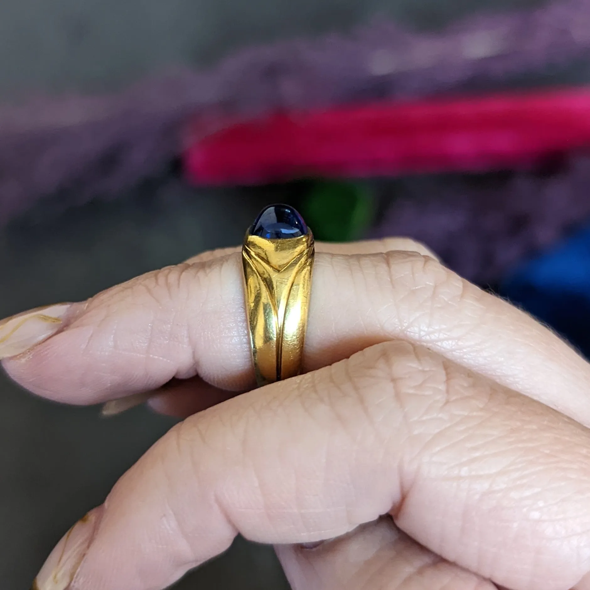 Tiffany & Co. Art Nouveau No Heat Kashmir Sapphire Cabochon 18 Karat Gold Unisex Antique Band Ring AGL