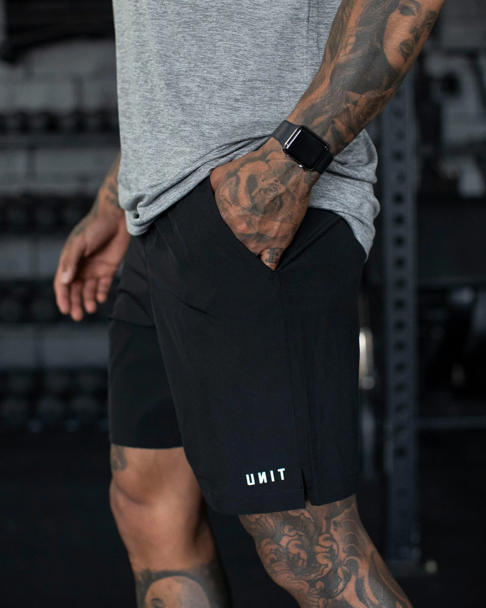 UNIT Mens Central Stretch Shorts 19"