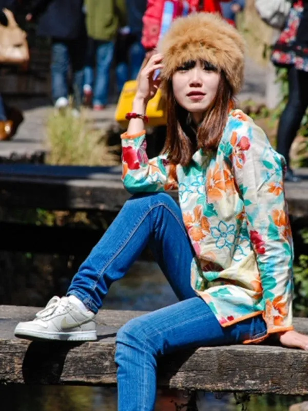 village girl embroidery Mandarin top